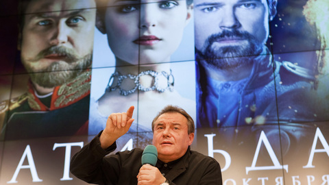 Учитель пригласил Поклонскую на премьеру фильма "Матильда"