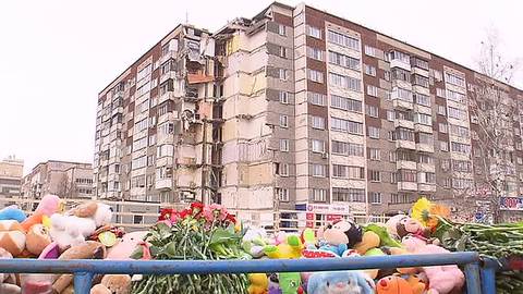 В уцелевшие при взрыве дома в Ижевске квартиры подали свет и воду