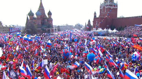 В Москве началось шествие в честь Дня труда