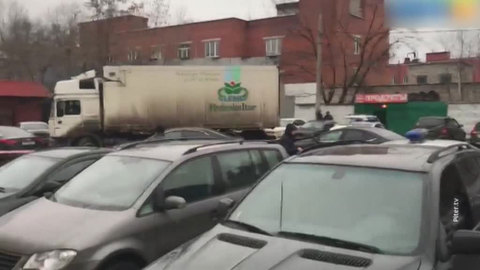 Спецназ начал зачистку "Меньшевика" в поисках директора
