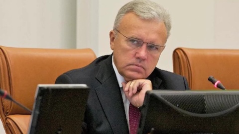 Красноярский губернатор призвал к деликатности при захоронении праха Хворостовского