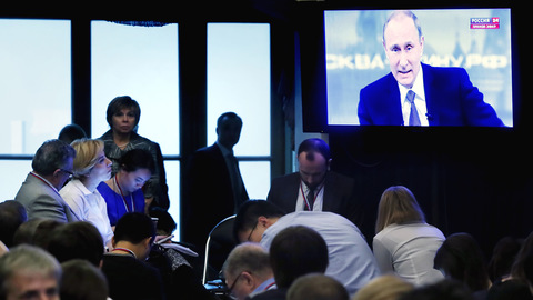Россия не готова к повышению пенсионного возраста, считает Путин