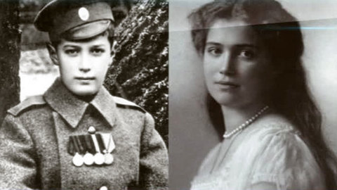 Останки цесаревича Алексея и великой княжны Марии хотят захоронить в Петропавловке