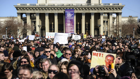 На митинг "За свободу творчества" в Новосибирске пришли 1,5 тысячи человек