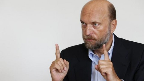 Британия выдала ордер на арест экс-сенатора Пугачева