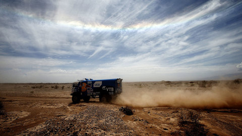 Российские "КамАЗы" выиграли зачет грузовиков на Africa Eco Race