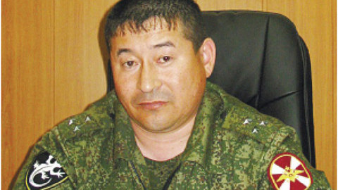 Офицер закрыл собой солдата, уронившего гранату с выдернутой чекой