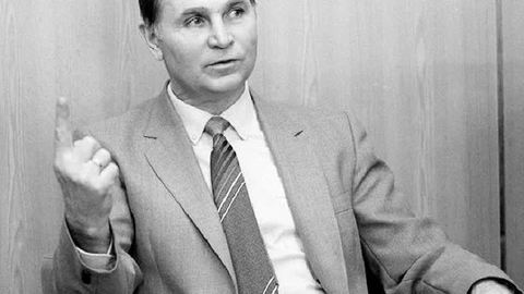 Умер Виктор Тихонов