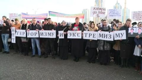 В Грозном прошел 50-тысячный митинг против терроризма