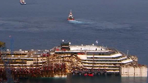 Эксперт: поставить Costa Concordia прямо было сложнее, чем ожидали