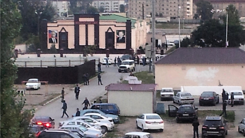 Взрыв в Грозном: полицейские приняли удар на себя