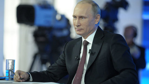 Путин: революционеры бесконечно далеки от народа