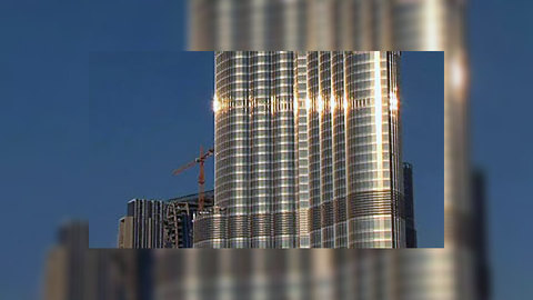 Башня Burj Khalifa не выдержала наплыва туристов
