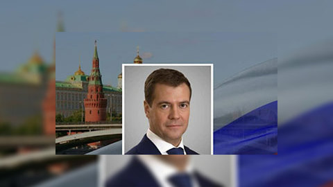 Медведев: восстановить пострадавшие от наводнения дома надо до нового года