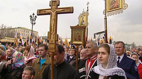 Молебен в Храме Христа Спасителя собрал 50 000 верующих