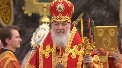 Патриарх Кирилл призвал молиться за Россию