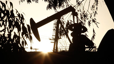 Иран отказался продавать нефть Греции