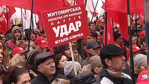 Оппозиционеры встретились с главой ЦИК Украины