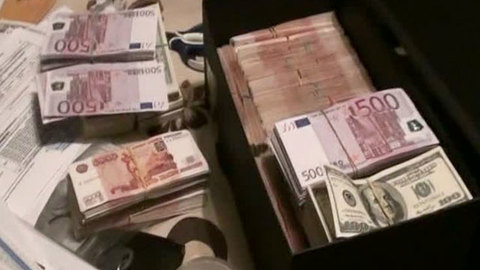 Трубное дело: петербургского коммунальщика привезли в Москву