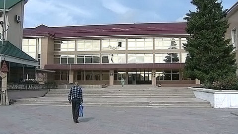 Бывшего мэра Крымска увезли из суда на скорой