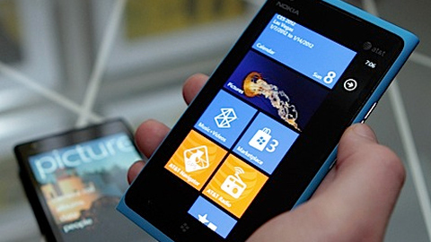 Lumia 900: первая Nokia с поддержкой LTE
