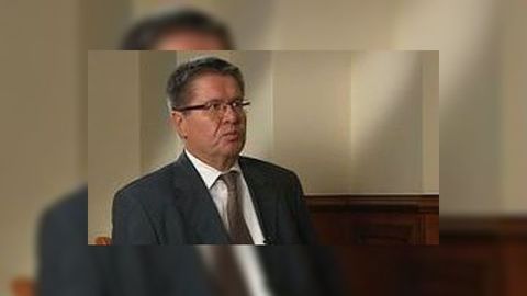 Улюкаев: выкупать акции ВТБ у физлиц за счет бюджета неправильно