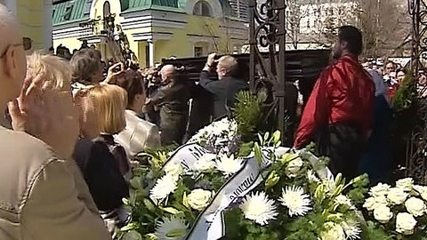 Михаил Козаков похоронен на Введенском кладбище Москвы