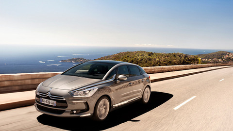 Олланд приедет на инаугурацию на гибриде Citroen DS5