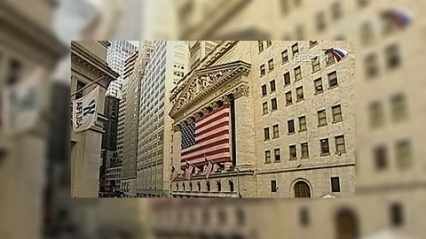 Фондовые торги в США завершились резким падением индексов