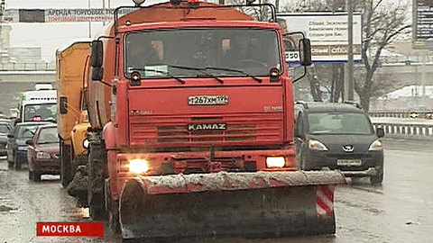 На уборку снега в Москве выделили 4 миллиарда рублей