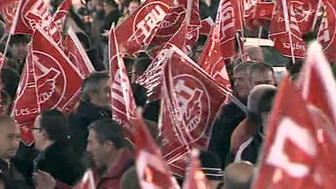 Десятки тысяч врачей и инвалидов протестовали в Мадриде
