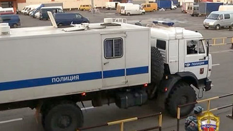 Часть павильонов "Садовода" закрылась при появлении полиции