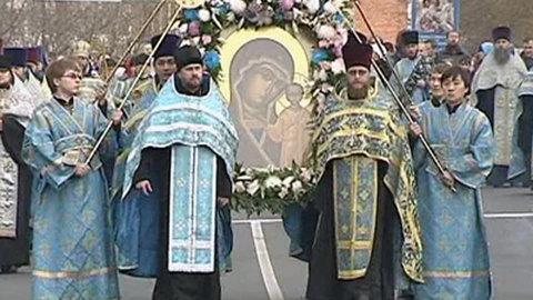 В Краснодаре молебен-стояние собрал 20 тысяч человек