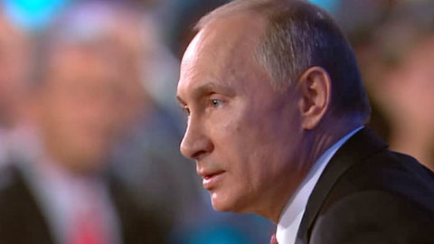 На телеканалах должны быть представлены разные точки зрения, уверен Путин