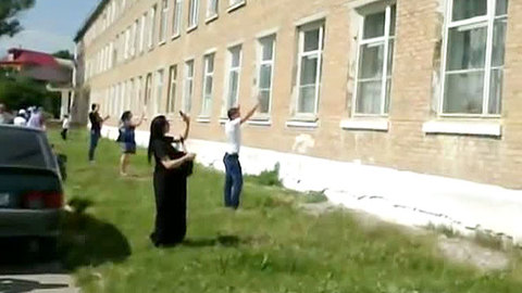 Абдулатипов: школа развращена, грамотных специалистов нет