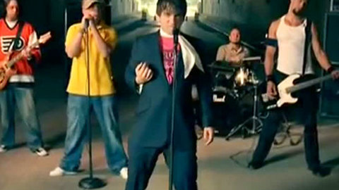 Надругавшиеся над триколором Bloodhound Gang мстили за Сноудена
