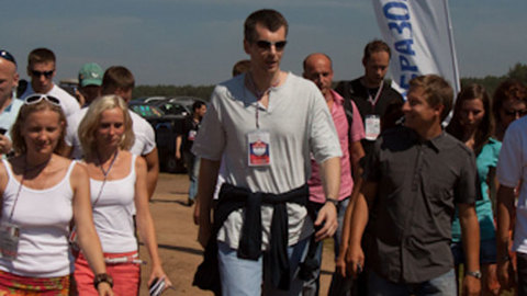 Михаил Прохоров провёл ночь в палатке на Селигере