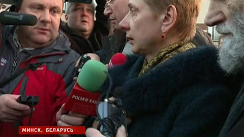 Мать приговоренного к казни просит Лукашенко отсрочить ее на год