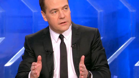 Медведев: наша экономика все-таки растет, а не падает