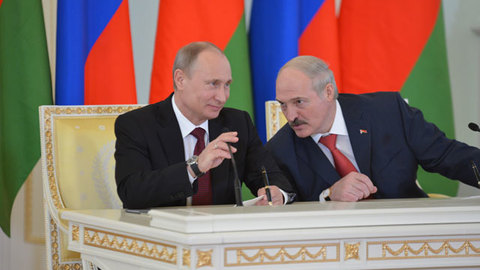 Путин, Лукашенко и Янукович поздравили друг друга с Пасхой