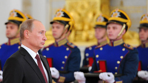 Владимир Путин не обещает российским специалистам легкой жизни