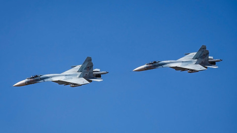 Су-27 перехватил американские самолеты-разведчики