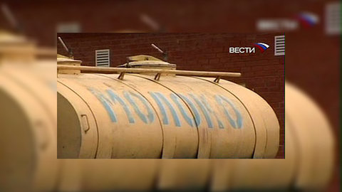 Белорусские предприятия начали отправлять молоко в Россию