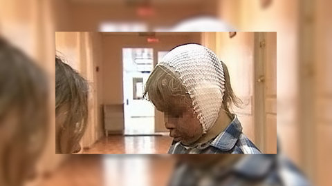 Прокурор считает приемную мать-садистку виновной по трем статьям