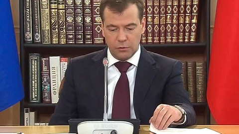 Медведев: закон "О полиции" далеко не идеален и будет меняться