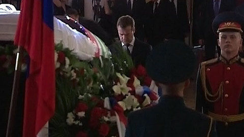 Гроб с телом Сергея Багапша доставлен в Сухуми