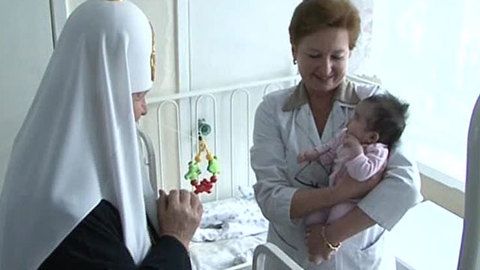Патриарх считает детей, находящихся в хосписах, святыми