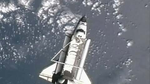 Последний в истории шаттл "Атлантис" пристыкуется сегодня к МКС
