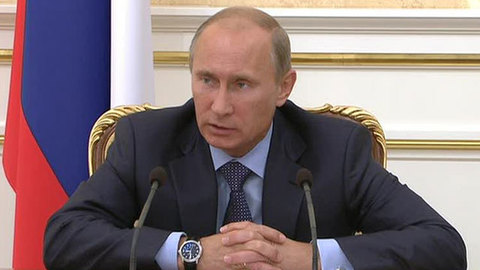 Путин: в нефтяных регионах необоснованно высокие цены на топливо