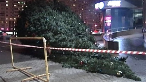 В Петербурге объявлено новое штормовое предупреждение